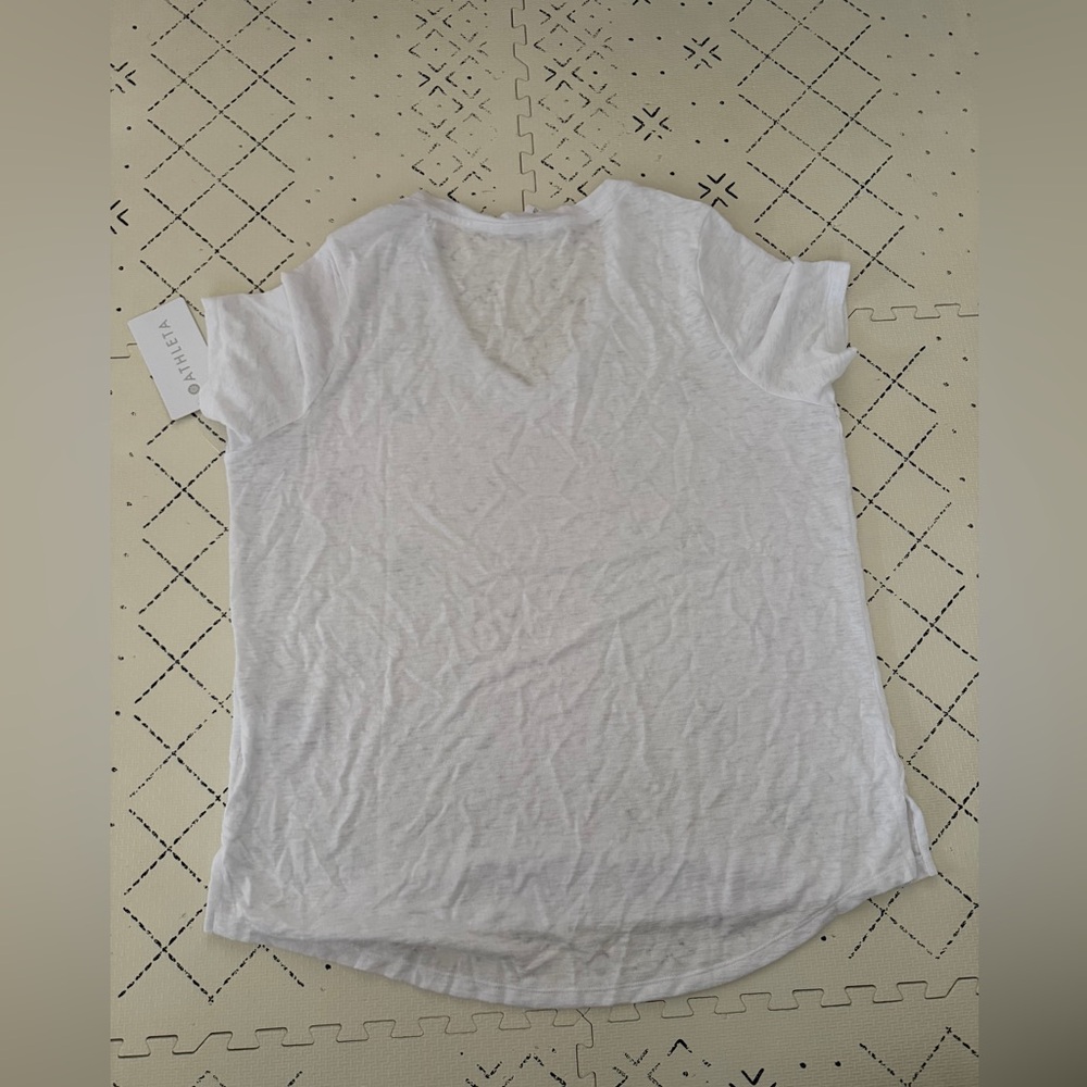 NWT Athleta White Scoop V-Neck‎ Short Sleeve Breezy Tee Top XL - Picture 8 of 8